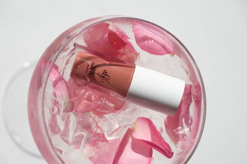 Und Gretel GLIZ Lip Oil - Huuli&ouml;ljy Powder Rose 02