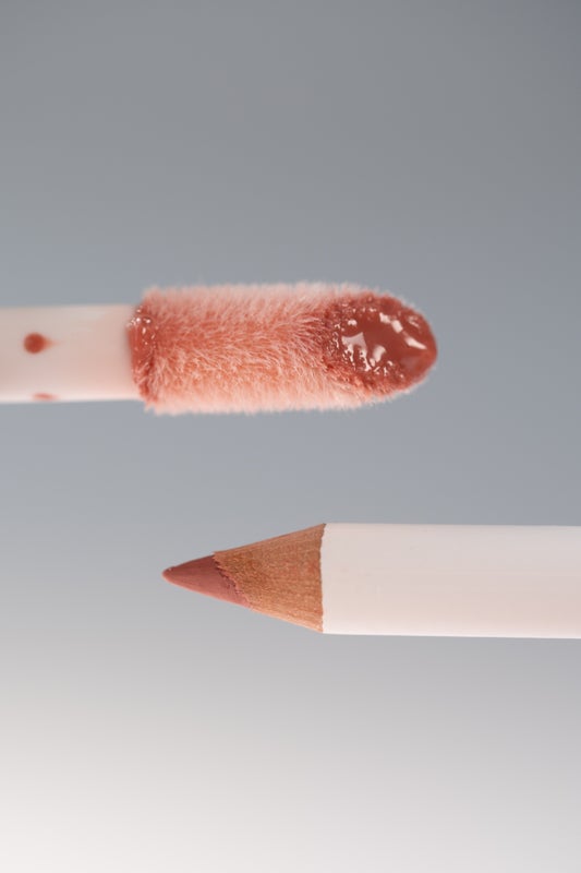 Und Gretel GLIZ Lip Oil - Huuli&ouml;ljy Powder Rose 02